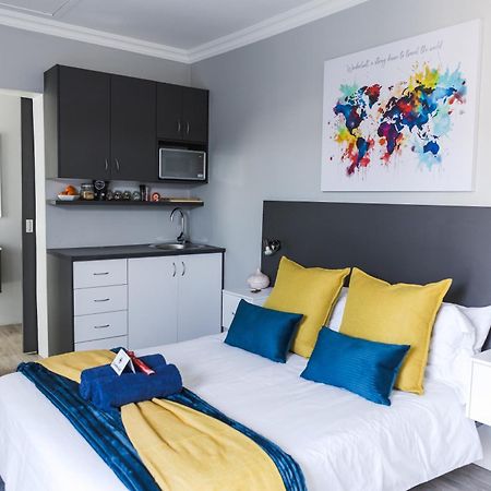 Wanderlust Private Studio Apartment Langebaan Esterno foto